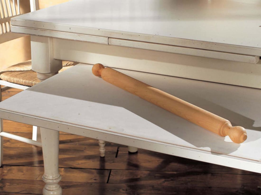 tavolo in legno attrezzato pianetto